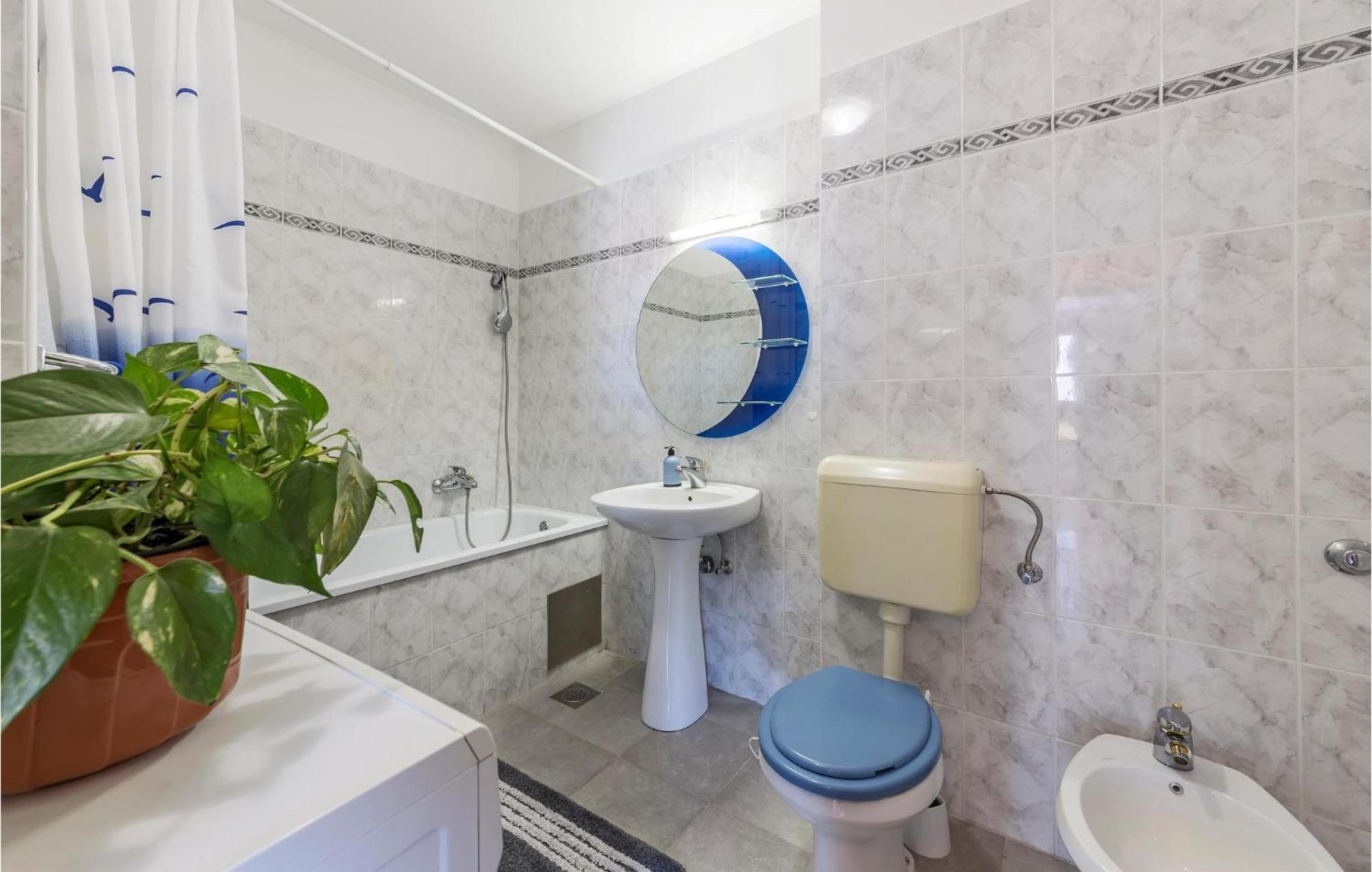 1 Bedroom Beautiful Apartment In Pula Exteriér fotografie